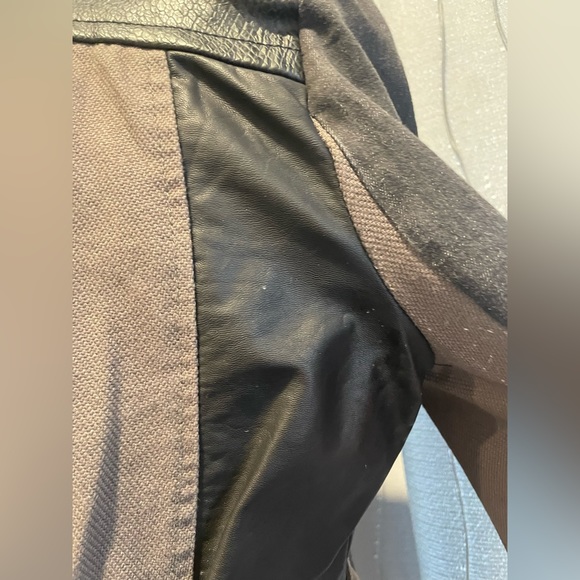 GRACIA Motto Jacket - Picture 10 of 10